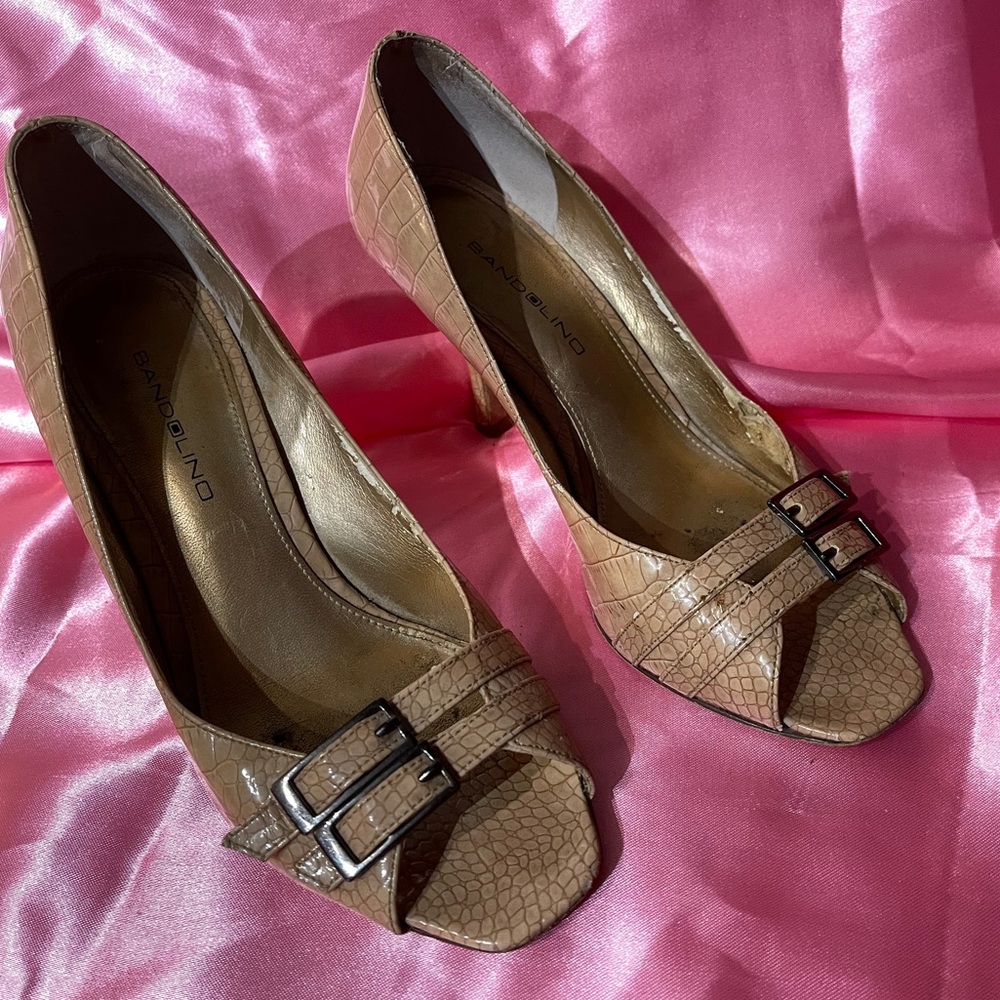 Women's heels- 6.5 - Bandolino